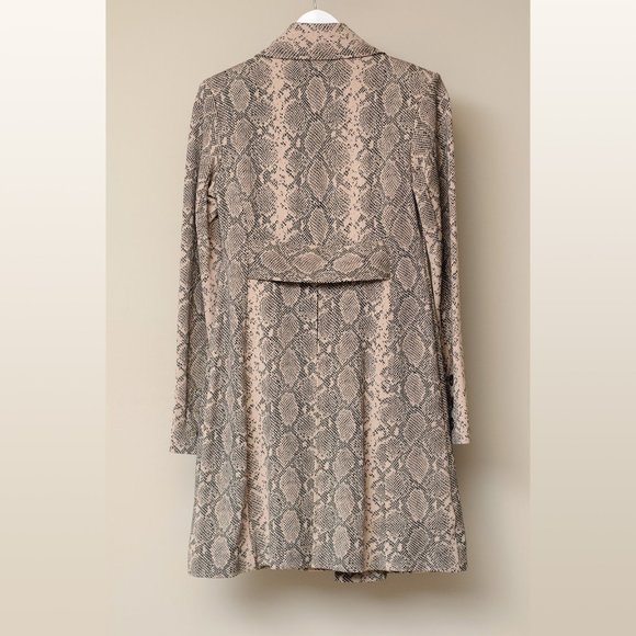Cabi King Cobra Coat - Unworn Chic Statement Piece (Size Small) - Picture 8 of 9